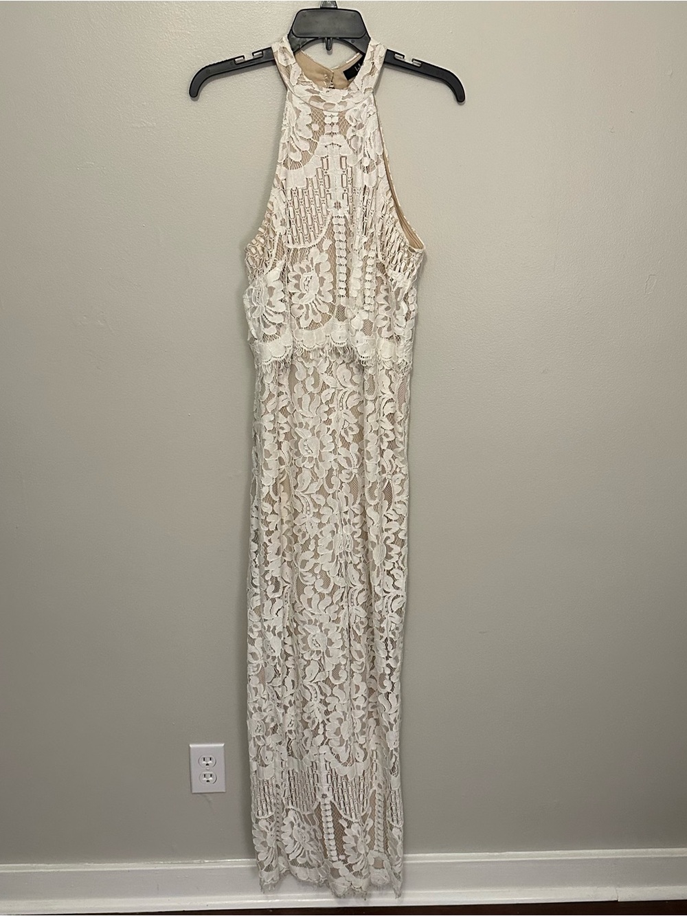 [Lulus] White Lace Halter Jumpsuit Bridal Shower (M) - Picture 4 of 10